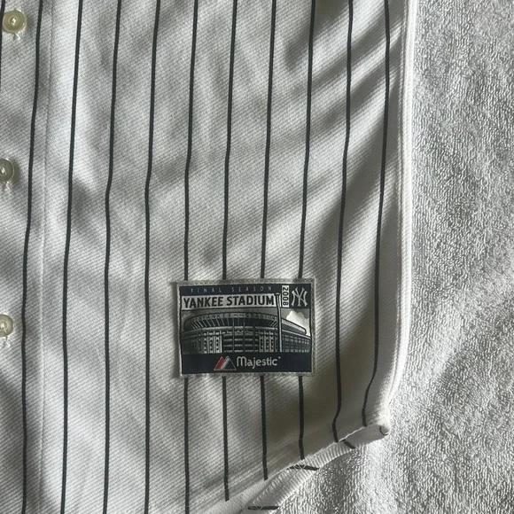 Majestic Black and White Pinstripe Jersey - Picture 2 of 4